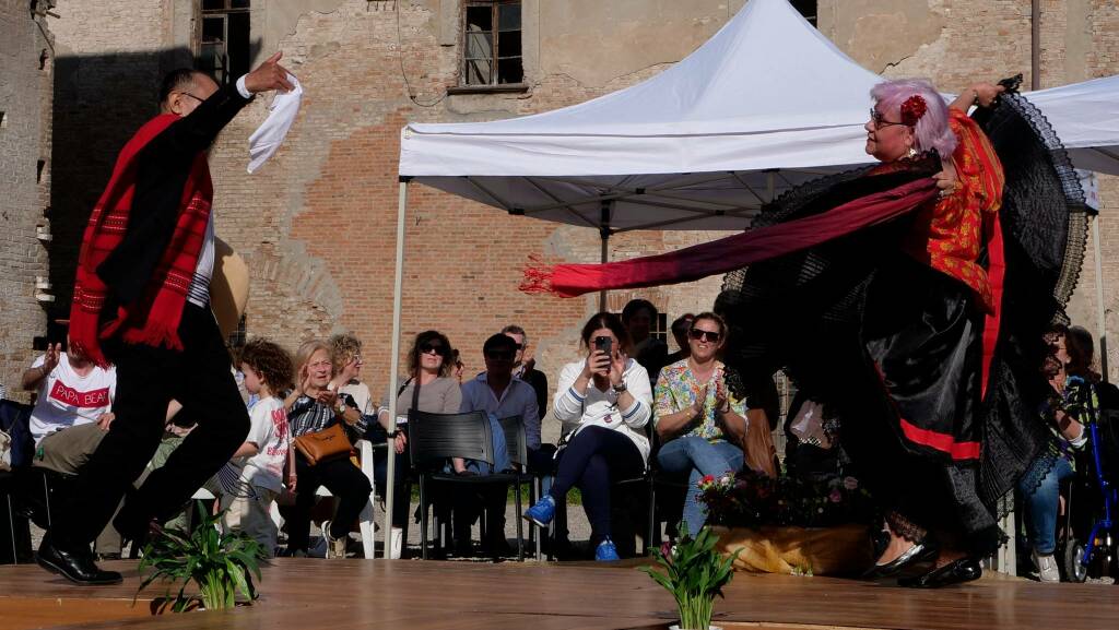 La sfilata solidale alla Caritas